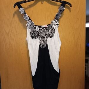 Body Central Black and White Floral Tank Top